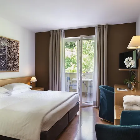 Vital Flora Hotell